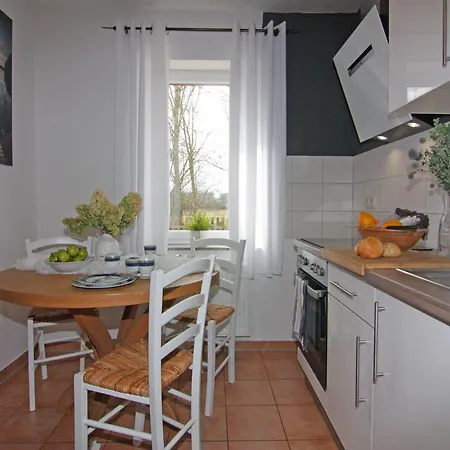 Apartment Achtern De Heeg In Ueckermuende, Cleaning Included Ueckermünde