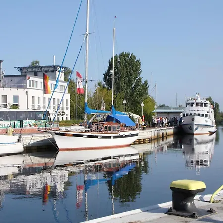 Achtern De Heeg In Ueckermuende, Cleaning Included *